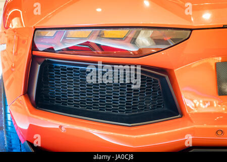 Nahaufnahme Bild von einem modernen Auto Rücklicht Stockfoto
