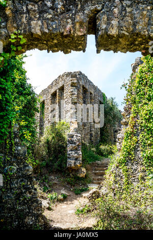 Serie umzusehen. Mittelalterliche Burgruine Stockfoto