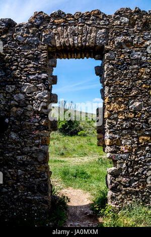 Serie umzusehen. Mittelalterliche Burgruine Stockfoto