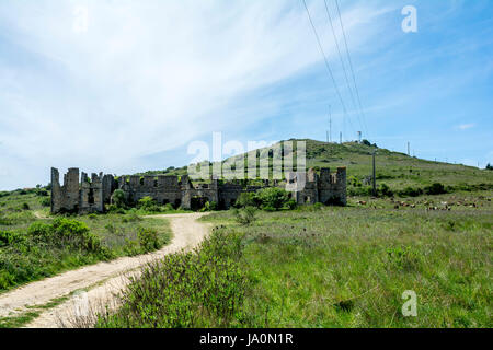 Serie umzusehen. Mittelalterliche Burgruine Stockfoto