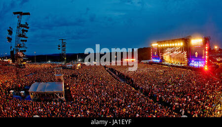 Nuerburg, Deutschland. 3. Juni 2017. Blick auf der Hauptbühne auf dem Musikfestival Rock am Ring in Nuerburg, Deutschland, 3. Juni 2017. Das Festival wurde am vorherigen Abend wegen einer Terrordrohung unterbrochen. Foto: Thomas Frey/Dpa/Alamy Live News Stockfoto