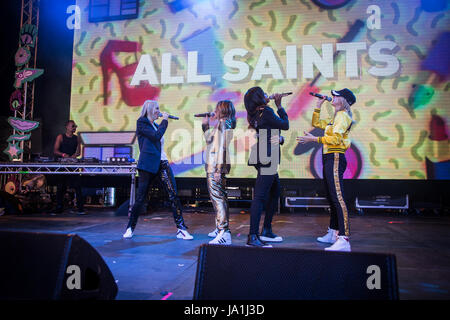 London, UK. 4. Juni 2017 - Melanie Blatt, Shaznay Lewis, Nicole Appleton und Natalie Appleton, der britischen Girlgroup All Saints, führen Sie auf dem mächtigen Tamtam-Festival im Londoner Victoria Park, 2017 Credit: Myles Wright/ZUMA Draht/Alamy Live News Stockfoto