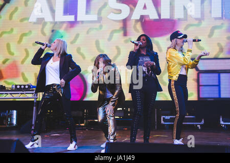 London, UK. 4. Juni 2017 - Melanie Blatt, Shaznay Lewis, Nicole Appleton und Natalie Appleton, der britischen Girlgroup All Saints, führen Sie auf dem mächtigen Tamtam-Festival im Londoner Victoria Park, 2017 Credit: Myles Wright/ZUMA Draht/Alamy Live News Stockfoto