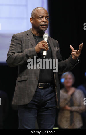 Bonn, Deutschland. 2. Juni 2017. LeVar Burton auf der FedCon 26 in Maritin Hotel. Bonn, 02.06.2017 | Nutzung weltweit Credit: Dpa/Alamy Live-Nachrichten Stockfoto