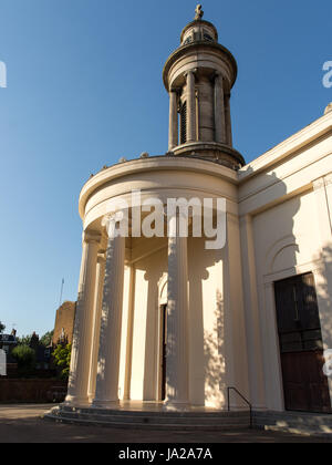 London, England - 20. Juli 2016: Der griechisch-orthodoxen Kathedrale Kirche aller Heiligen in Camden Street im Norden Londons. Stockfoto