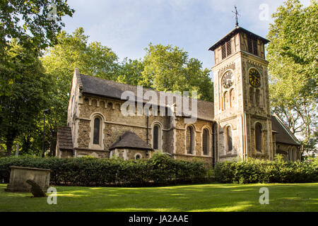 London, England - 25. Juli 2016: St Pancras alte Kirche in Camden, North London. Stockfoto