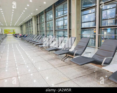 Teheran, IRAN - 7. Mai 2017: Wartezimmer am internationalen Flughafen von Teheran. Stockfoto