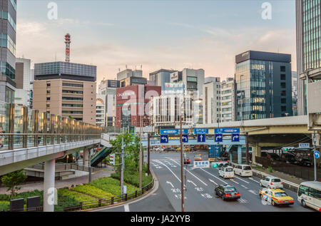 Stadtbild im Shiodome Business District, Tokyo, Japan | Skyline Im Shiodome Geschaeftsviertel, Tokyo, Japan Stockfoto