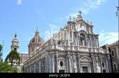 Kathedrale, Liebhaber, Geliebte, fest, Kirche, Stadt, Stadt, Kunst, Stein, Blume, Stockfoto