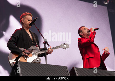 Depeche Mode Spielen London Stadium im Queen Elizabeth Olympic Park auf Samstag, 3. Juni 2017 als Teil ihrer "Global Spirit"-Tour.  Bilder Copyright (c) Ken Harrison Fotografie - www.kenharrisonphotography.co.uk möchten Sie kopieren oder Bilder verwenden, wenden Sie sich an Ken Harrison Fotografie an; Info@kdharrison.Co.UK für weitere Informationen.  Web: www.kenharrisonphotography.co.uk E-Mail: info@kdharrison.co.uk Twitter: @kenharrison101 Facebook: www.facebook.com/KenHarrisonPhotography Stockfoto