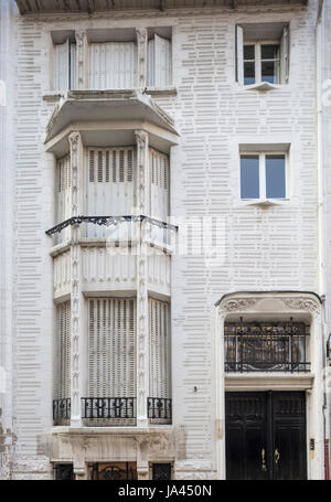 Hector Guimard Jugendstil-Gebäude auf 3 Platz Jasmin, Paris Frankreich Stockfoto
