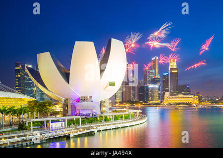 Singapur, Singapur - 18. Juli 2015: Feuerwerk der SG50 feiern in Singapur, Singapur. Stockfoto
