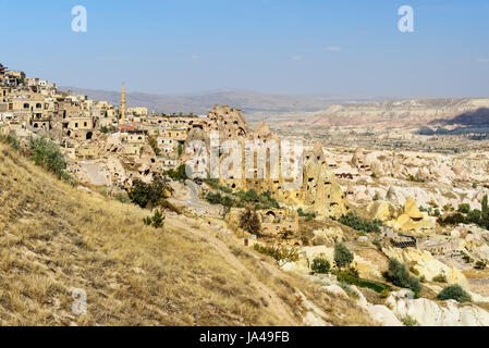 Blick auf Taubental und Uchisar Stadt in Kappadokien. Nevsehir Provinz. Turkei Stockfoto