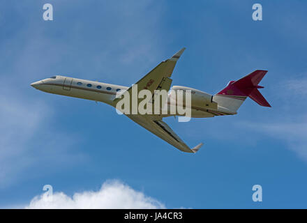 Golfstrom im Besitz von Mohammed Al Fayed am Inverness Dalcross Flughafen in den schottischen Highlands UK. Stockfoto