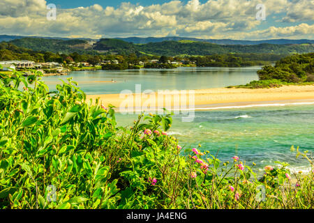 Ansichten der Minnamurra River Eingang, Punkt und Stack-Insel Stockfoto