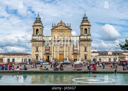 Guatemala-Stadt-Metropolitan-Kathedrale am Plaza De La Constitución (Platz der Verfassung) Guatemala-Stadt, Guatemala Stockfoto