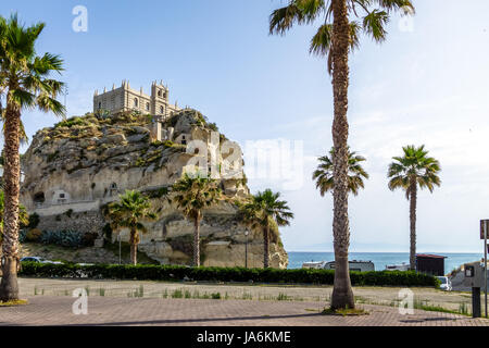 Isola Santa Maria Kirche in Tropea Strand - Kalabrien, Italien Stockfoto