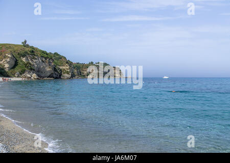 Blick auf Strand von Tropea - Tropea, Kalabrien, Italien Stockfoto