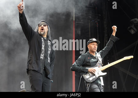 Nürnberg, Deutschland. 4. Juni 2017. Ring-Musik-Festival in Nürnberg, bin Sänger B-Real und Gitarrist Tom Morello (r) durchführen mit der Propheten of Rage im Rock-Band 4. Juni 2017. (ACHTUNG REDAKTION: NUR ZUR REDAKTIONELLEN VERWENDUNG) Foto: Thomas Frey/Dpa/Alamy Live News Stockfoto