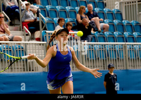 London, UK. 4. Juni 2017. 4. Juni 2017 London England: Katie Swan während Aegon Surbiton Trophäe am 4. Juni 2017 in London England Credit: Tom Smeeth/Alamy Live-Nachrichten Stockfoto