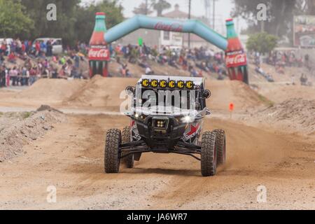 Ensenada, Mexiko. 3. Juni 2017. 49. SCORE Baja 500.as Runde 2 vier-Rennen 2017 SCORE Wüste der Welt-Championship.May 31-Juni 4, 2017Ã' 513,67 Meilen; Ensenada, Baja California, Mexico.Total Einträge: 236 (Stand 02.06.17) Credit: Daren Fentiman/ZUMA Draht/Alamy Live-Nachrichten Stockfoto