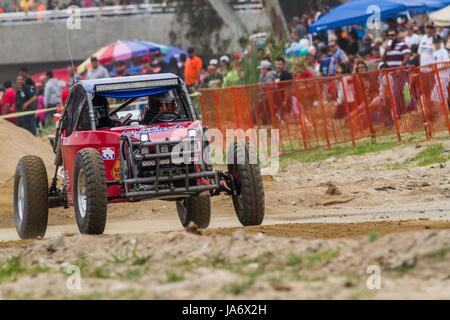 Ensenada, Mexiko. 3. Juni 2017. 49. SCORE Baja 500.as Runde 2 vier-Rennen 2017 SCORE Wüste der Welt-Championship.May 31-Juni 4, 2017Ã' 513,67 Meilen; Ensenada, Baja California, Mexico.Total Einträge: 236 (Stand 02.06.17) Credit: Daren Fentiman/ZUMA Draht/Alamy Live-Nachrichten Stockfoto