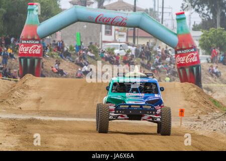 Ensenada, Mexiko. 3. Juni 2017. 49. SCORE Baja 500.as Runde 2 vier-Rennen 2017 SCORE Wüste der Welt-Championship.May 31-Juni 4, 2017Ã' 513,67 Meilen; Ensenada, Baja California, Mexico.Total Einträge: 236 (Stand 02.06.17) Credit: Daren Fentiman/ZUMA Draht/Alamy Live-Nachrichten Stockfoto