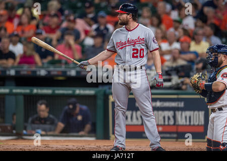 23. August 2017: Washington Nationals zweiter Basisspieler Daniel Murphy (20) Fledermäuse bei einem Major League Baseball Spiel zwischen den Houston Astros und der Washington Nationals im Minute Maid Park in Houston, TX. Die Astros gewann das Spiel 6-1... Trask Smith/CSM Stockfoto