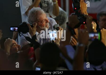 Maceio, Brasilien. 23 Aug, 2017. Luiz Inacio Lula da Silva ist der ehemalige Präsident von Brasilien in Bewegung Lula in Brasilien, an der Fênix Club in Maceió, am Mittwoch, 23. Credit: Brasilien Foto Presse/Alamy leben Nachrichten Stockfoto