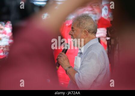 Maceio, Brasilien. 23 Aug, 2017. Luiz Inacio Lula da Silva ist der ehemalige Präsident von Brasilien in Bewegung Lula in Brasilien, an der Fênix Club in Maceió, am Mittwoch, 23. Credit: Brasilien Foto Presse/Alamy leben Nachrichten Stockfoto