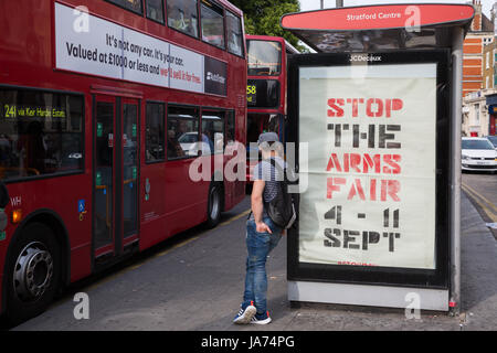 London, Großbritannien. 24 August, 2017. Unterwandert haben an Standorten rund um London Calling für Proteste an nach oben' der DSEI arme Messe im Excel Center zwischen 4. bis 11. September gehalten zu werden schien. Credit: Mark Kerrison/Alamy leben Nachrichten Stockfoto