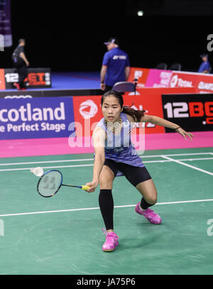 (170825) - Glasgow, Aug 25, 2017 (Xinhua) - ratchanok Intanon von Thailand konkurriert während der Frauen singles dritte runde Spiel gegen Chen Xiaoxin von China an der BWF Badminton-WM in Glasgow, Großbritannien, am 12.08.24, 2017. Ratchanok Intanon gewann 2-0. (Xinhua / Shan) (Yuqi xyw) Stockfoto