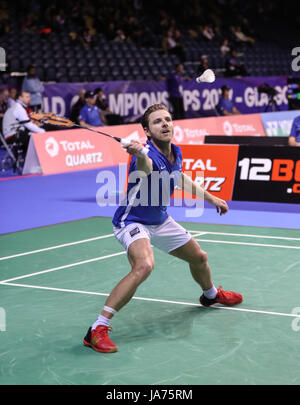 (170825) - Glasgow, Aug 25, 2017 (Xinhua) - Brice Leverdez von Frankreich konkurriert bei der Men's singles dritte runde Spiel gegen Tian Houwei von China an der BWF Badminton-WM in Glasgow, Großbritannien, am 12.08.24, 2017. Tian Houwei gewann 2-0. (Xinhua / Shan) (Yuqi xyw) Stockfoto