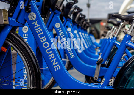 Reihe von Melbourne Anteil Fahrräder. Stockfoto