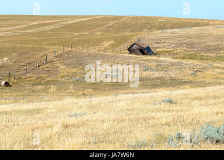 Verlassenen Schuppen in sanften Hügeln Stockfoto