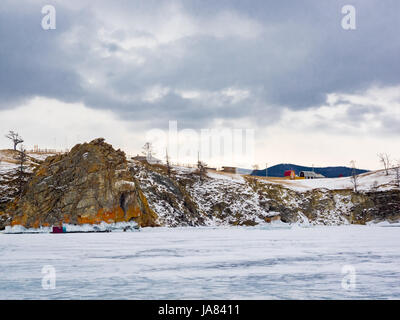 Schöne Aussicht auf Kap Burchan am Baikalsee, Russland Stockfoto