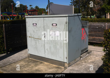 Clontarf, Redcliffe, Australien: Hochspannung Padmounted Umspannwerk Stockfoto