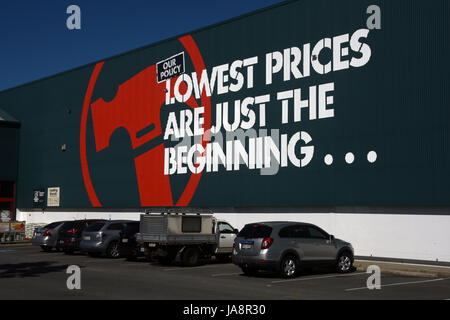 Rothwell, Redcliffe, Australien: Bunnings Warehouse Hardware Signage auf Gebäude Stockfoto