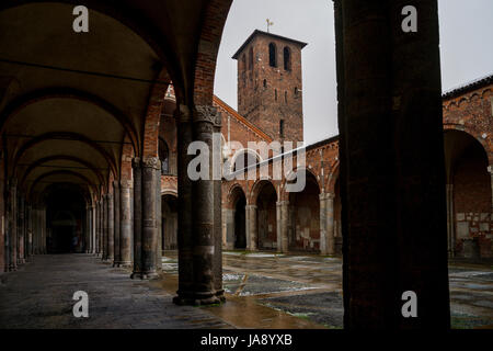 Basilika von Ambrogio in Mailand, Italien Stockfoto