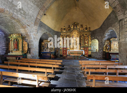 Frankreich, Cantal, Parc Naturel Regional des Volcans d'Auvergne, Apchon, St. Blasius Kirche, altarbilder Eiche geschnitzt, bemalt und vergoldet Stockfoto