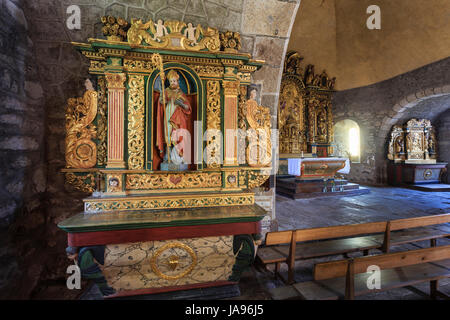 Frankreich, Cantal, Parc Naturel Regional des Volcans d'Auvergne, Apchon, St. Blasius Kirche, altarbilder Eiche geschnitzt, bemalt und vergoldet Stockfoto