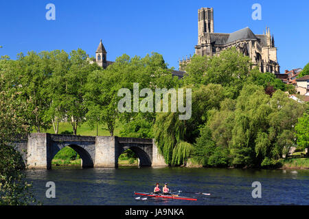 Frankreich, Haute Vienne, Limoges, Saint Etienne Brücke, den Fluss Vienne und Saint Etienne Kathedrale Stockfoto