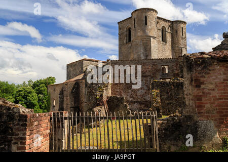 Frankreich, Haute Vienne, Oradour-sur-Glane, Ruinen des ursprünglichen Dorf bleiben als Denkmal, rund um die Kirche Stockfoto