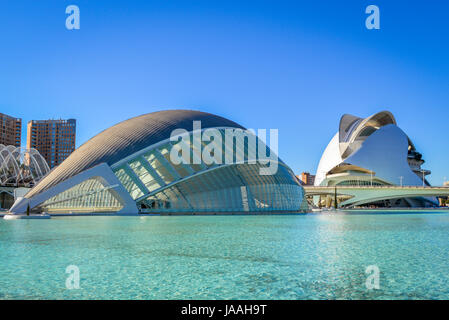 Die Stadt der Künste und Wissenschaften, Valencia, Spanien - The Hemisferic und den Palau de Les Arts Stockfoto