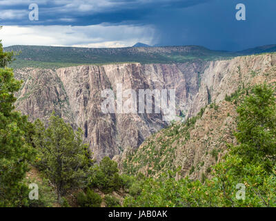 Nähert sich Gewitter im "Black Canyon des Gunnison" National Park (Colorado, USA). Stockfoto