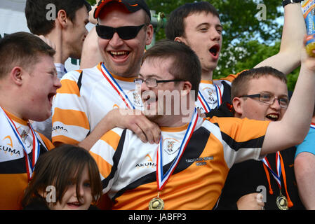 Holzlöffel International SEN-Rugby-Turnier in RFC Witney, Oxfordshire, Vereinigtes Königreich Stockfoto