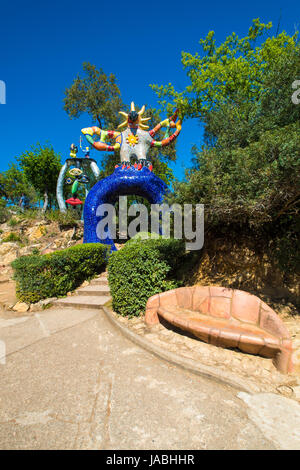 TarotGarten, einen Skulpturengarten erstellt von Niki de Saint Phalle