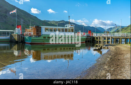 Ansicht des Ullswater Steamers an Glenridding, Ullswater im Lake District Stockfoto