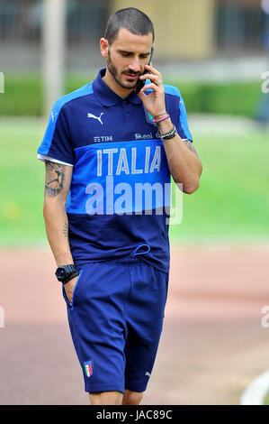 Florenz, Italien. 5. Juni 2017. Italiens Spieler Leonardo Bonucci während des Trainings im Coverciano Training Center. Die italienische Nationalmannschaft in einem Freundschaftsspiel die Nationalmannschaft von Uruguay in Nizza am 7. Juni 2017 und Liechtenstein in Udine am 11. Juni 2017, Spiel gültig für FIFA World Cup Russland 2018 Qualifikation Europa Gruppe G. Credit triffst: Giacomo Morini/Pacific Press/Alamy Live News Stockfoto