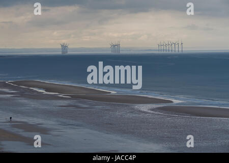 27 EDF Energy Turbinen Erzeugung erneuerbarer Energien & die Stromversorgung in Teesside Offshore-Wind Farm, Nordsee, Küste von Redcar, England, UK. Stockfoto